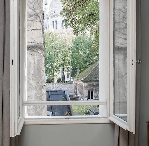 Ateliers De Montmartre Adm 4* Paris